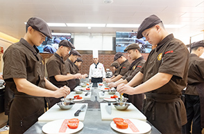 厨师学校西餐实操