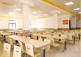 学校食堂